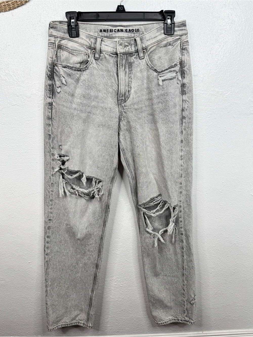 American Eagle 90s Straight Jeans Womens Size 6 Gray Acid Wash Distressed